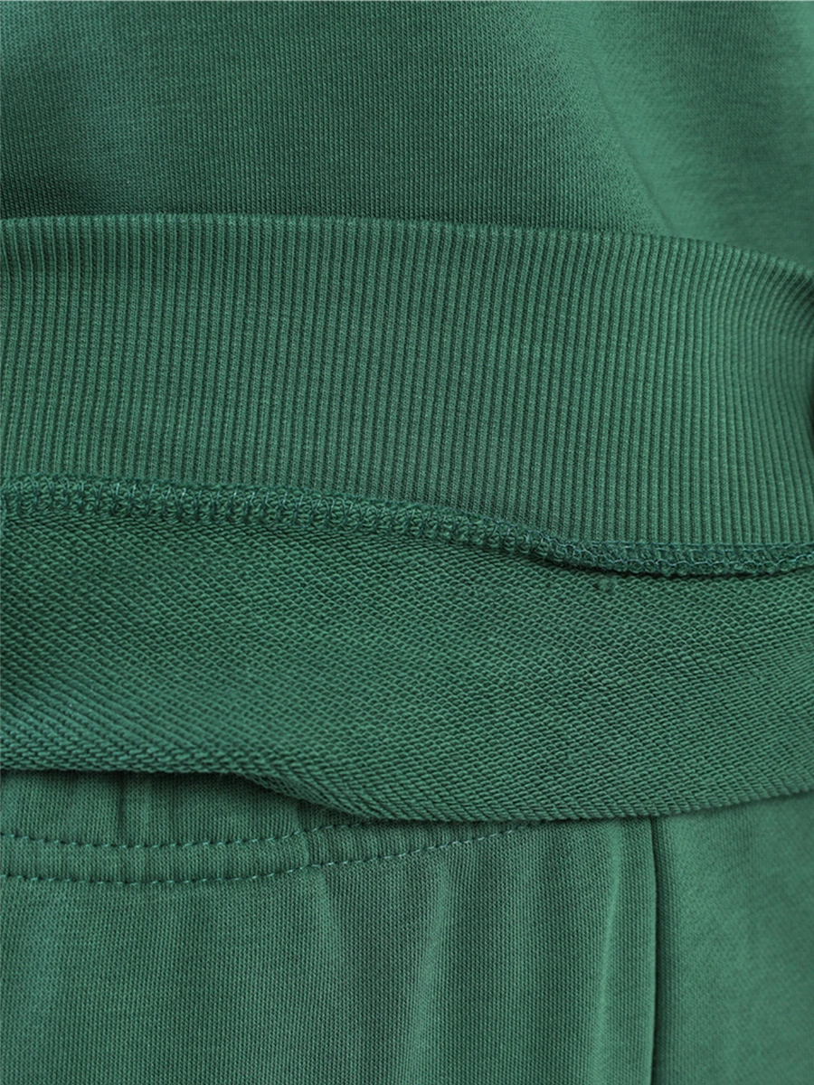 Худи зеленого цвета с вышивкой